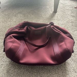 Dagne Dover Burgundy Travel Bag